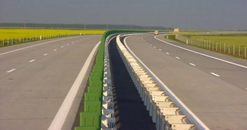 Traffic will be closed and restricted on the A2 at the weekend in the area of ​​the A2 junction with the A0