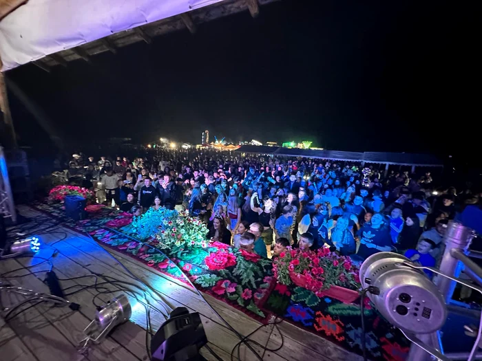 Open air dance PHOTO: Click