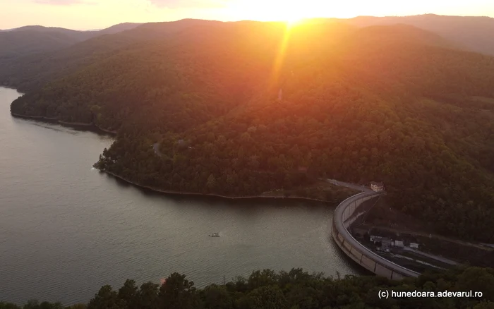 Cincis Lake Dam. Photo: Daniel Guță THE TRUTH
