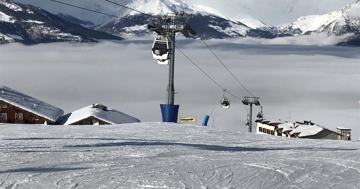 A cable car ride in a top resort in Italy, three times cheaper than Sinaia: "It's cheap"