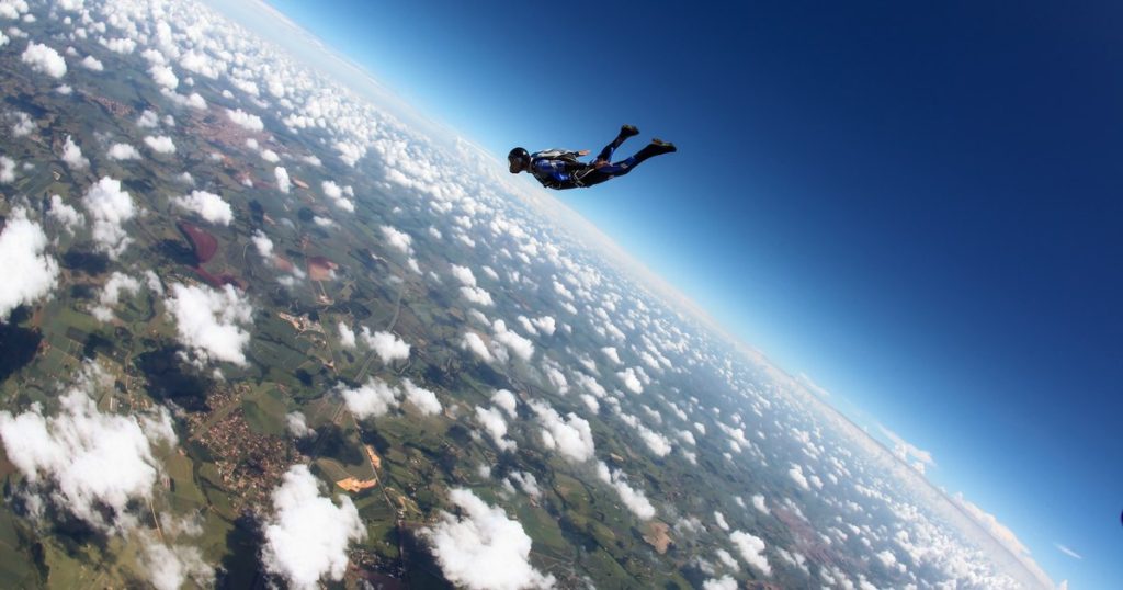 Extreme experiences in picturesque Romania: from parachuting to scuba diving next to wrecks in the Black Sea PHOTO