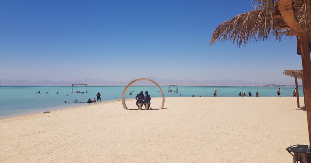 Less known laws and rules for tourists going to Egypt, Turkey, Tunisia, Tanzania or the UAE