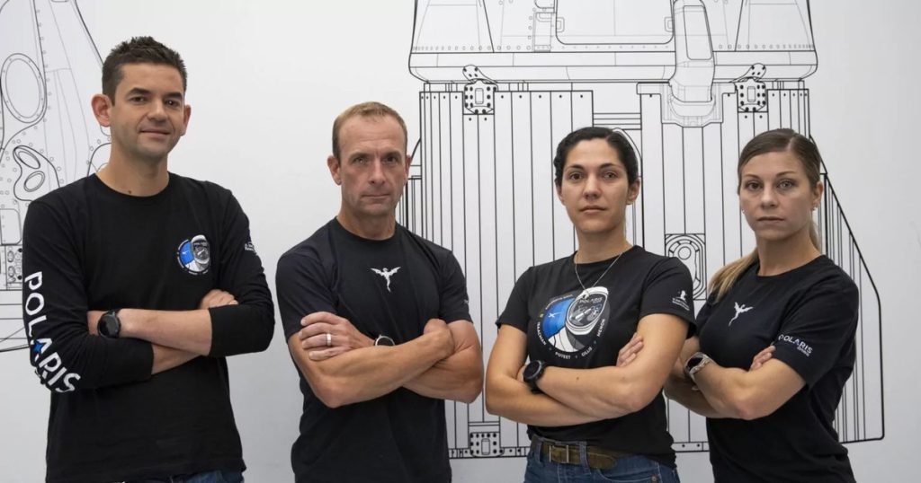 Polaris Dawn. A billionaire plans the first private spacewalk. Major risks of the mission