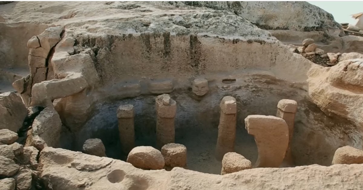 Probably the oldest seleno-solar calendar in the world, discovered in Turkey. Sculptures from 13,000 years ago VIDEO