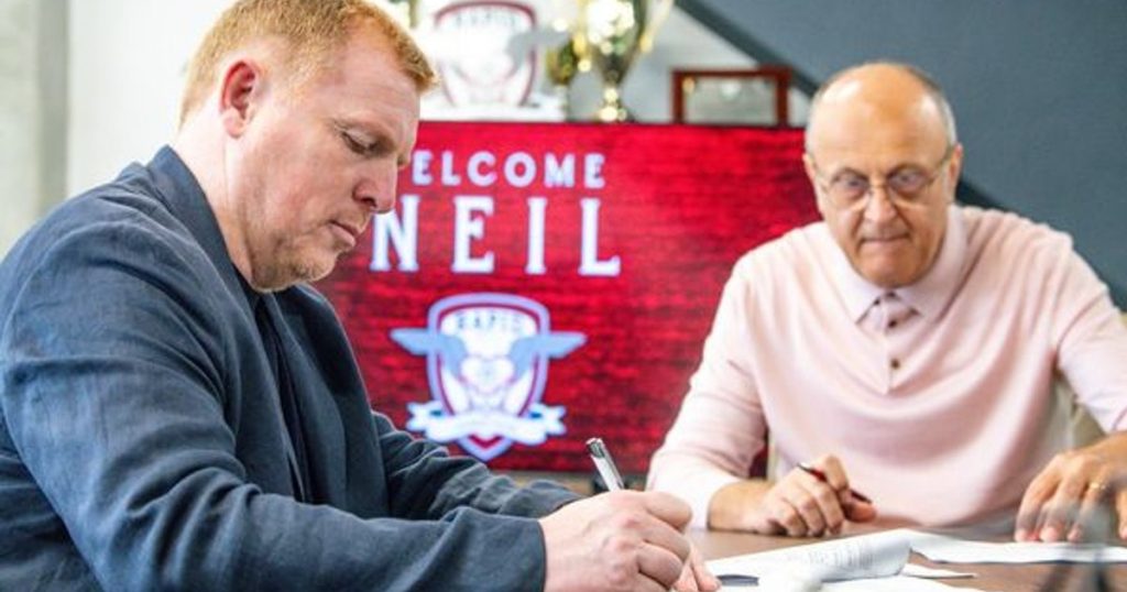 Shucu pays. Neil Lennon can leave Rapid today, but with full pockets