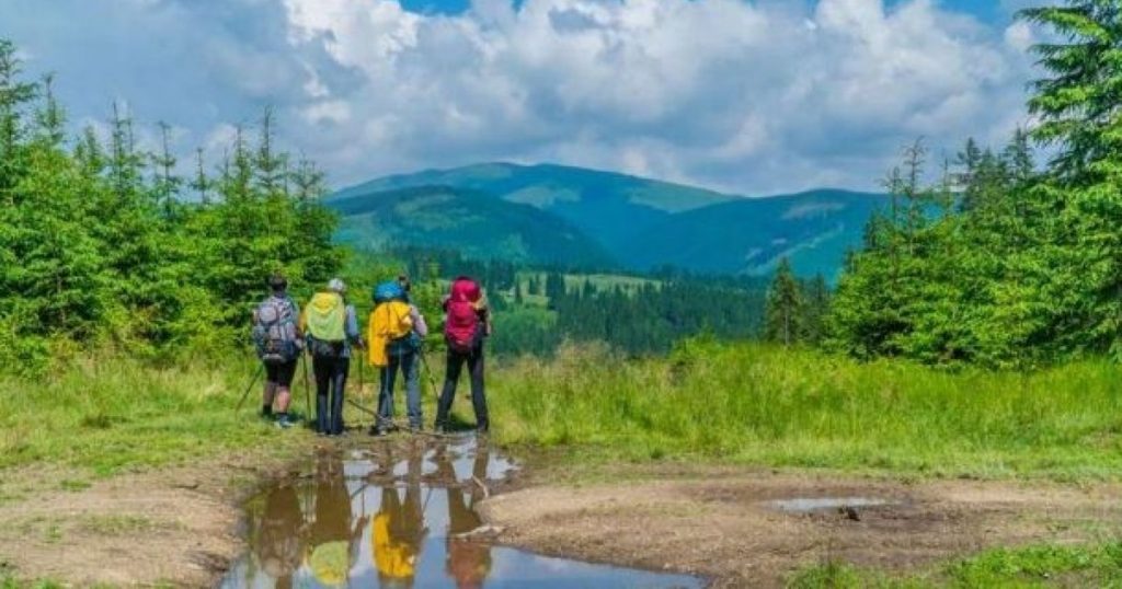 The British journalists went on the Via Transilvanica, an adventure along the 1,400 km route through the heart of Romania. The "palink-o-clock" moment
