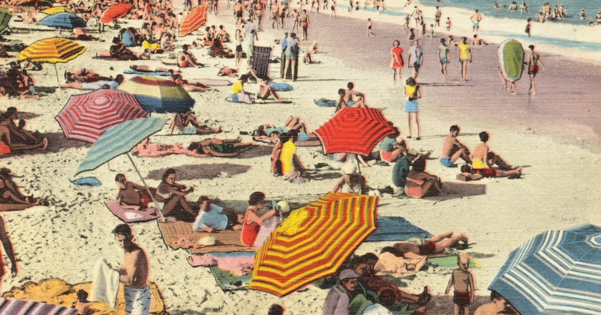 "Weekend Adevărul" recommends: a film about the first woman to swim across the English Channel and a book about old public baths, among the titles of August