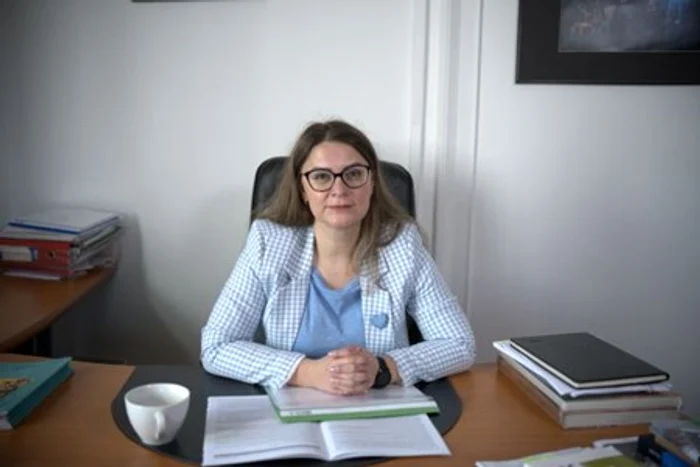 The deputy mayor of Cluj, Mrs. Olah Emese, involved in the project