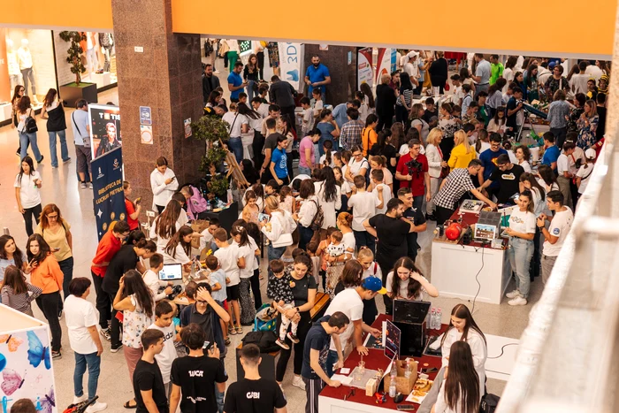 live science experiments and demonstrations