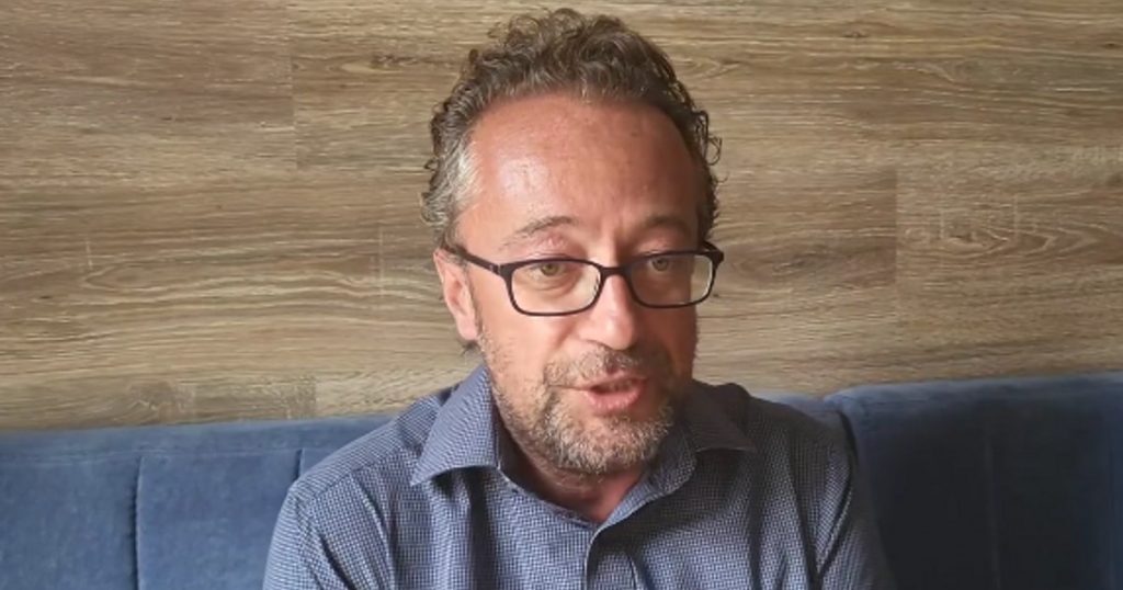 A vice-president of the PNL county branch has resigned. He supports Geoana in the presidential election