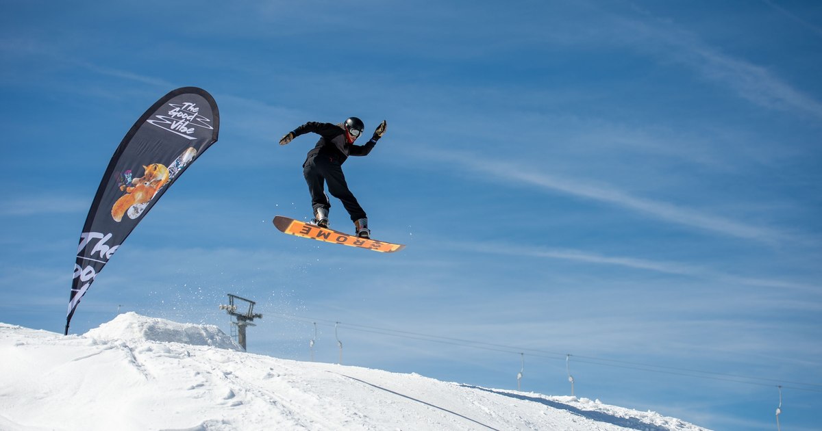 At the end of the year, Romanians could have two mini-vacations. How many free days will there be in 2025