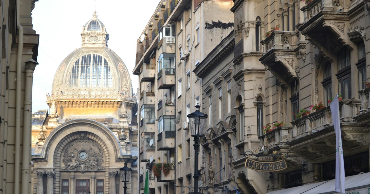 Bucharest video, presented by an American vlogger, won foreigners over: "I'm amazed how beautiful it is, parts of the city look like a work of art"