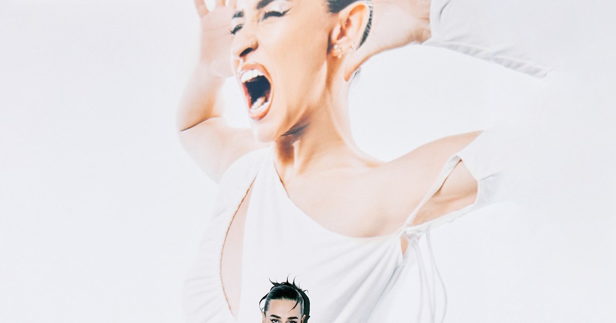 Holy Molly's first exclusive solo concert. "Puls" brings his most vulnerable side to the stage