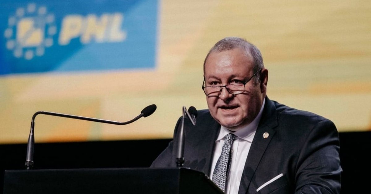 The PNL project regarding the candidacy of the President of Romania in the parliamentary elections has been postponed. Fenechiu: "We are not changing the Constitution"