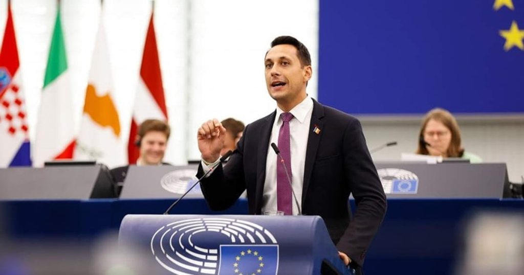 Who are the ten deputies from USR, PNL and AUR who announced that they are part of the new DREPT Party: "It is not Mircea Geoană's"