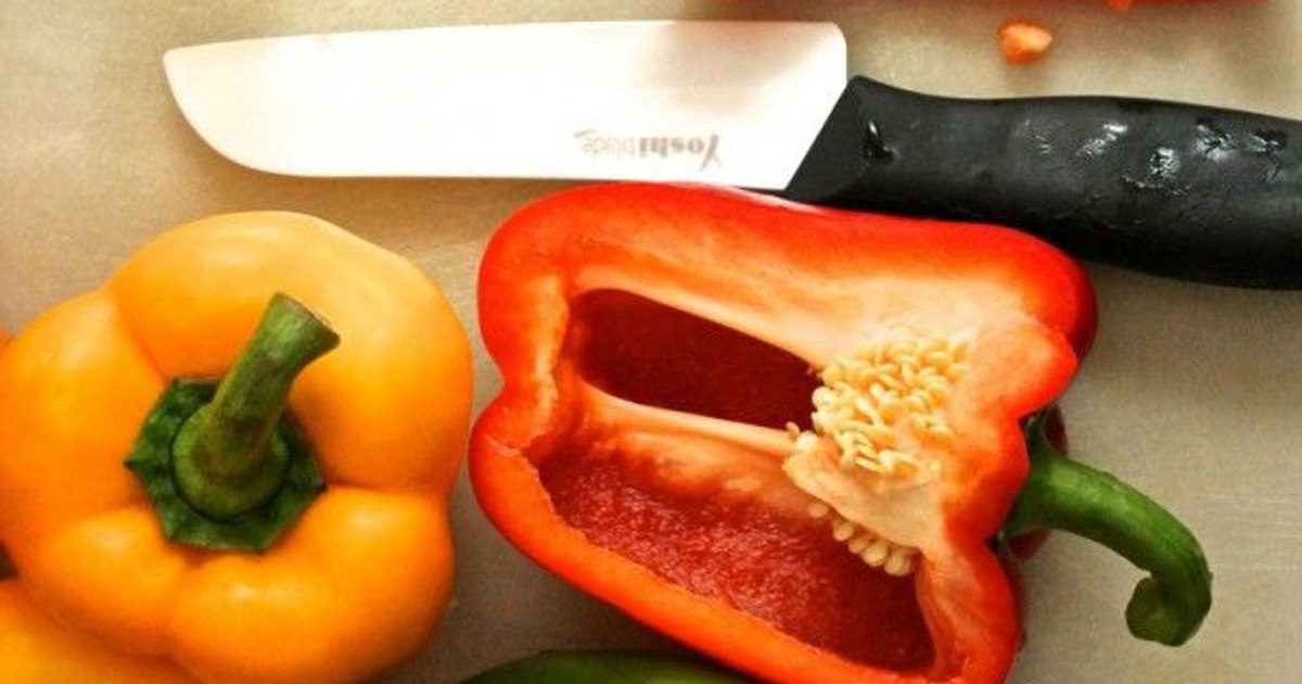 Why bell pepper prices vary by color