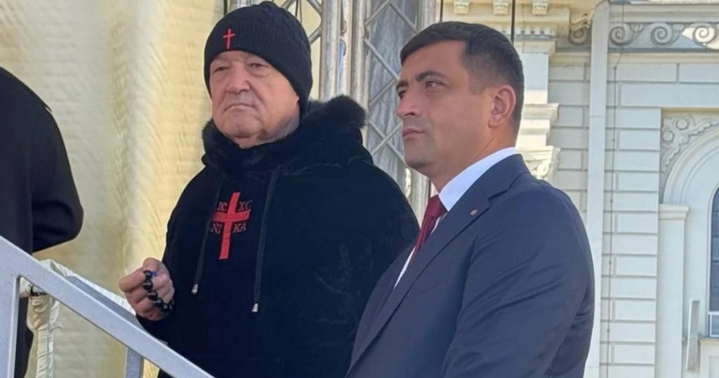 Becali claims that Viorel Hrebenciuc asked him for help so that George Simion could reach the 2nd round of the presidential election: "Okay, let's get him in"