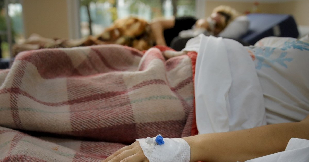 Dirty mattresses, spoiled food, abused patients. The management of the Ștei psychiatric hospital explains the shocking situation discovered following an inspection