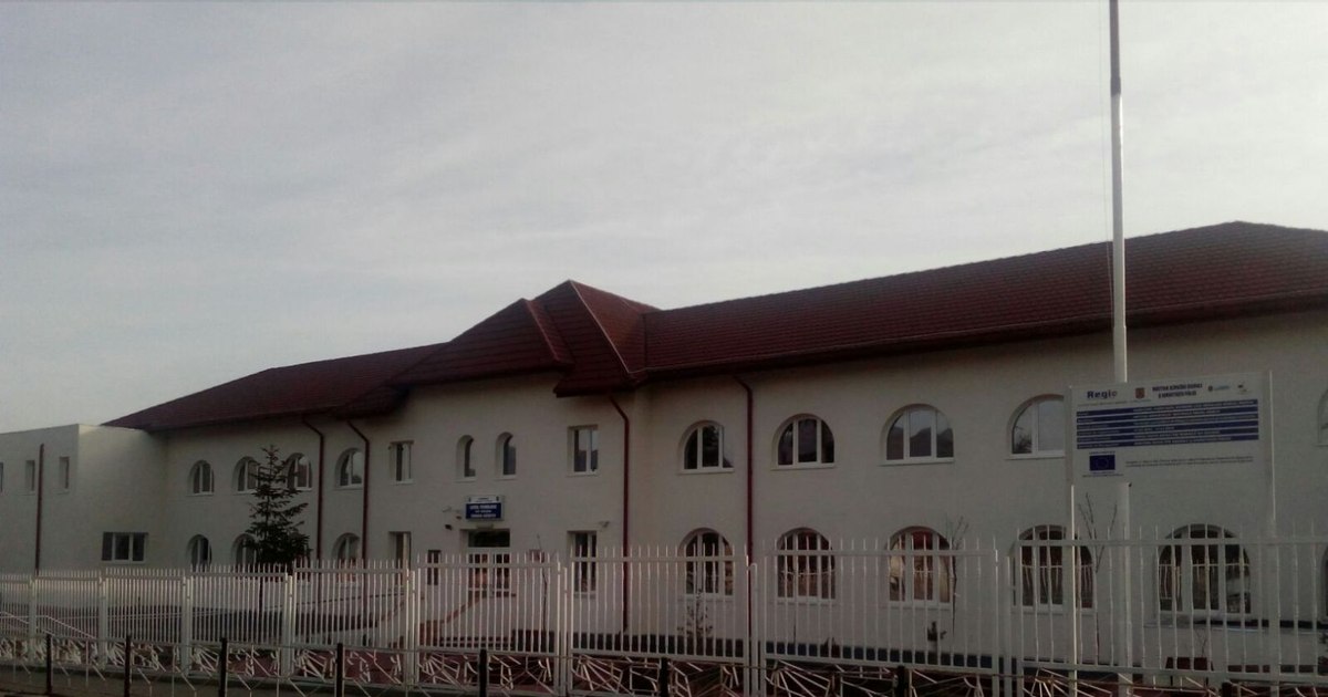 "Every man has a bad moment" - the excuse for a student's violent behavior. What happened to the aggressive teacher