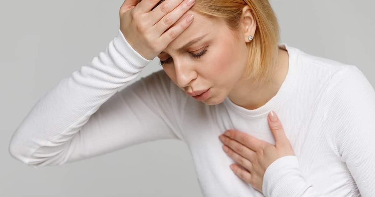 How daily habits increase the risk of panic attacks. Why we should avoid using phones