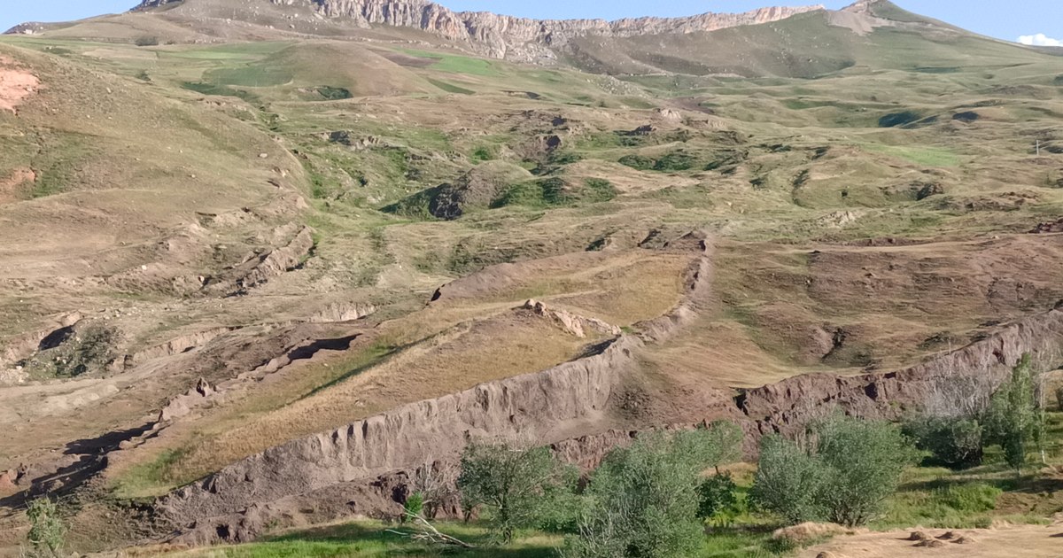 On the trail of the secrets of Noah's Ark. Amazing discoveries in the heart of Turkey