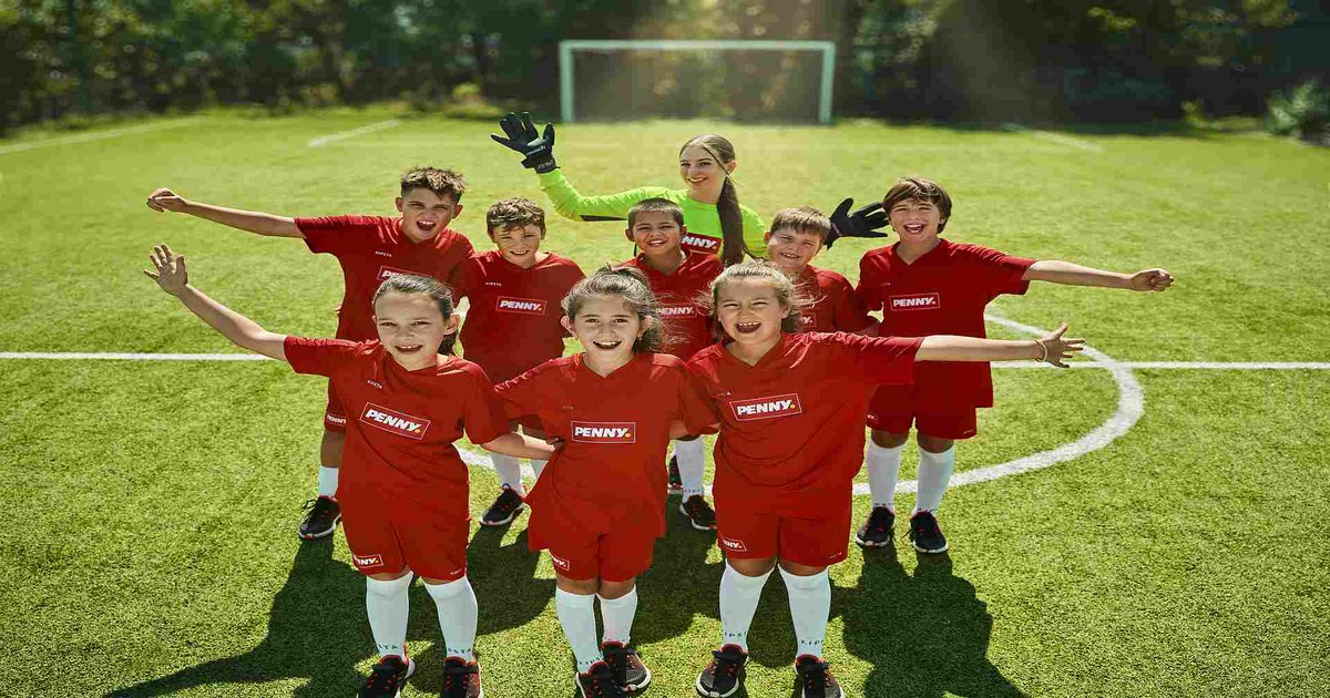 PENNY Romania, the initiator of the Points League, supports the future of football together with the Romanian Football Federation