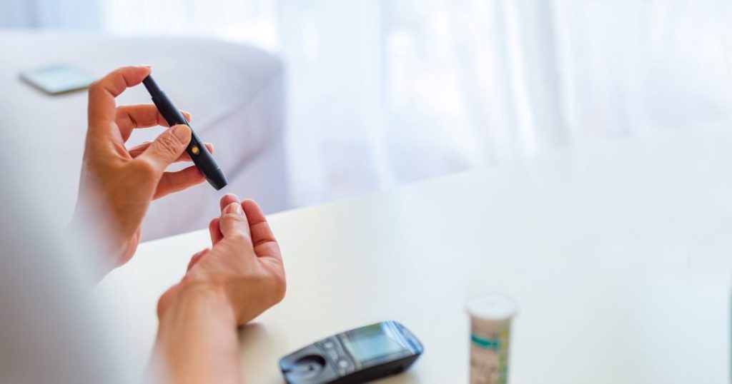 The new app that keeps diabetes under control. Advanced blood glucose monitoring features