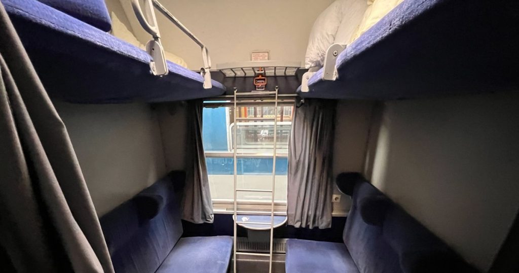 The night trains from Bucharest to Budapest, praised by British journalists