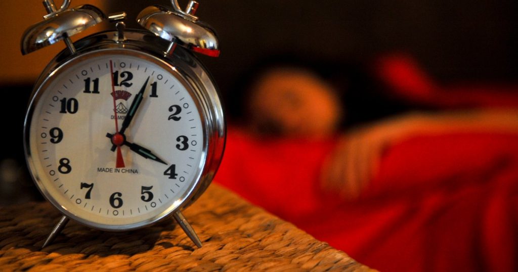 This night, Romania switches to "winter time". What effects does the time change have?