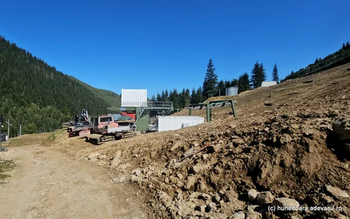 The Raușor area below the Retezat Peak Photo Daniel Guță THE TRUTH (63) jpg