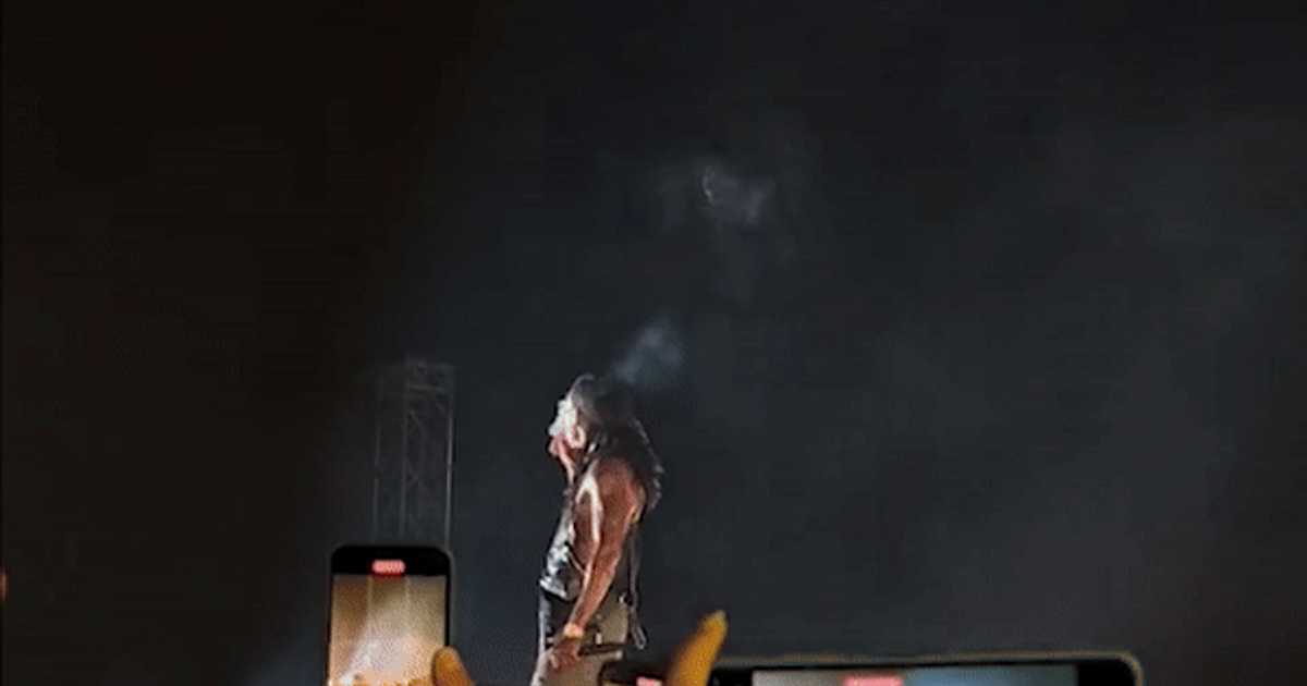 Video Rapper Wiz Khalifa, sent to court in Constanța, after smoking cannabis on the stage of the "Beach, Please!" festival. "I'll be back, but without a joint"