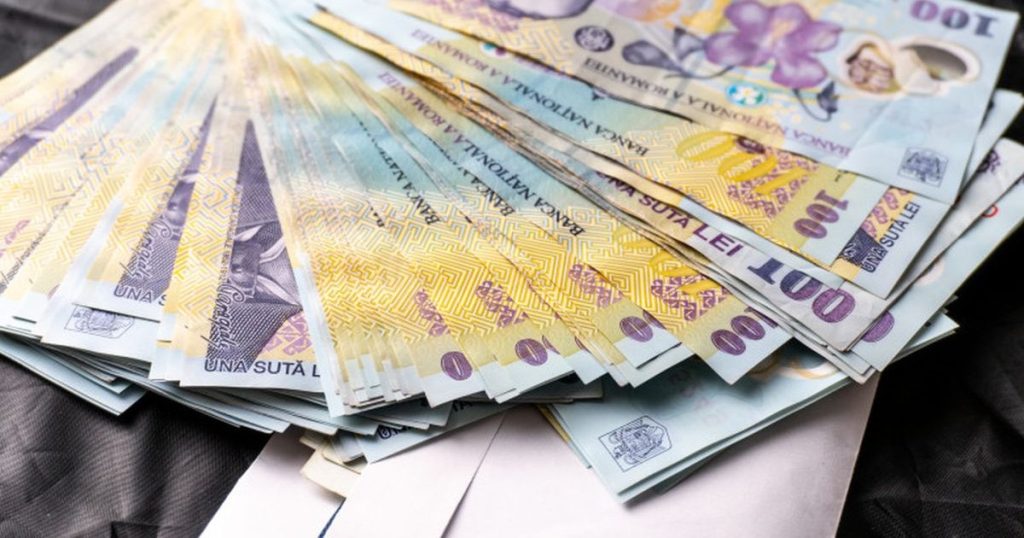 Awarding performance scholarships only for state education is unconstitutional. The reaction of the Ministry of Education