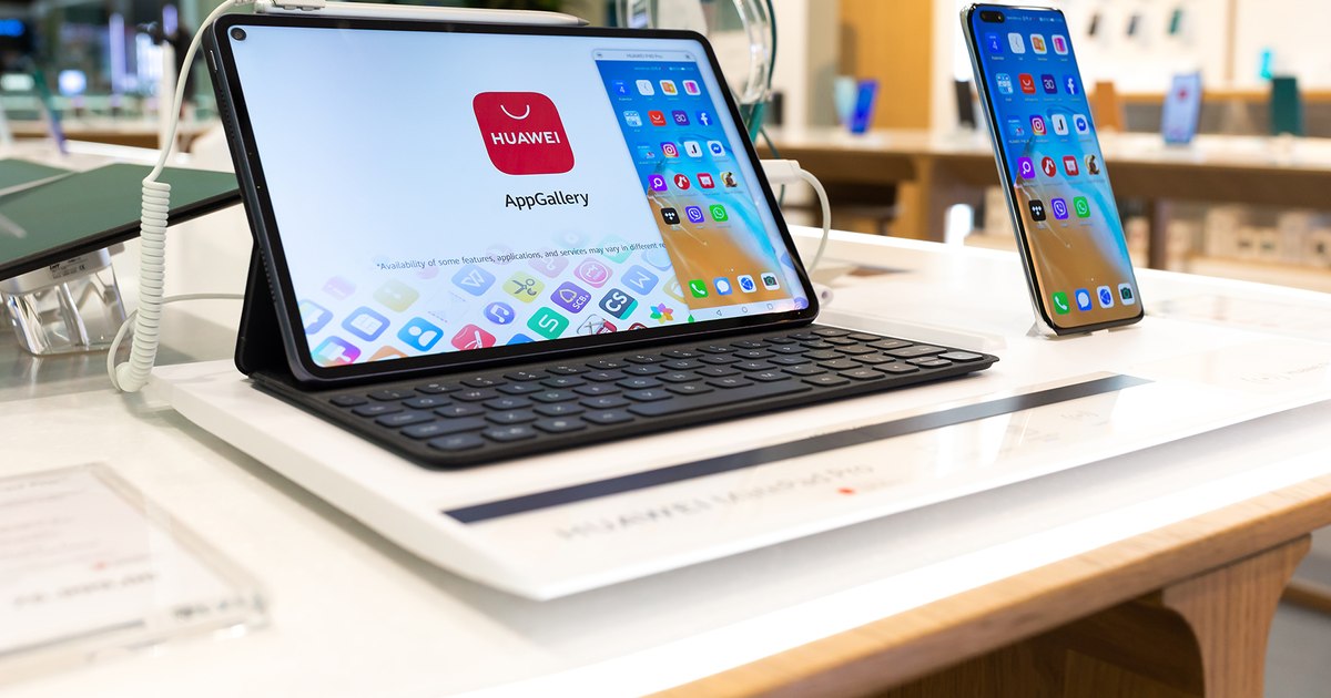 Huawei wants to remove Android from its phones. It will use a Chinese operating system