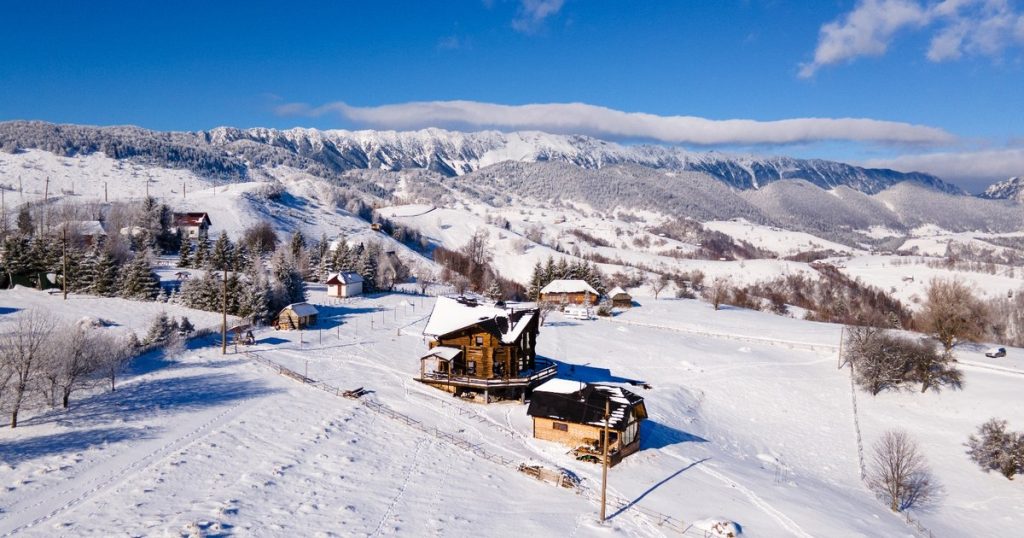 Increases interest in village stays. Who chooses such a retreat and how much it costs