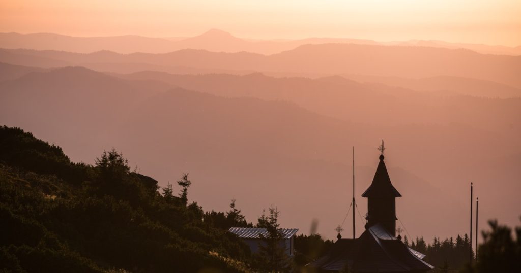 Photo On the bohemian plains of Moldova: from the "sweet fair of Iesi" to the house of Ion Creangă in Humulesti