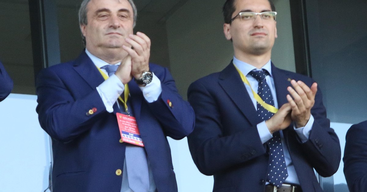 Romania, on its knees: how we got from "them, their mother!" to the Grobians before whom we "tremble" today