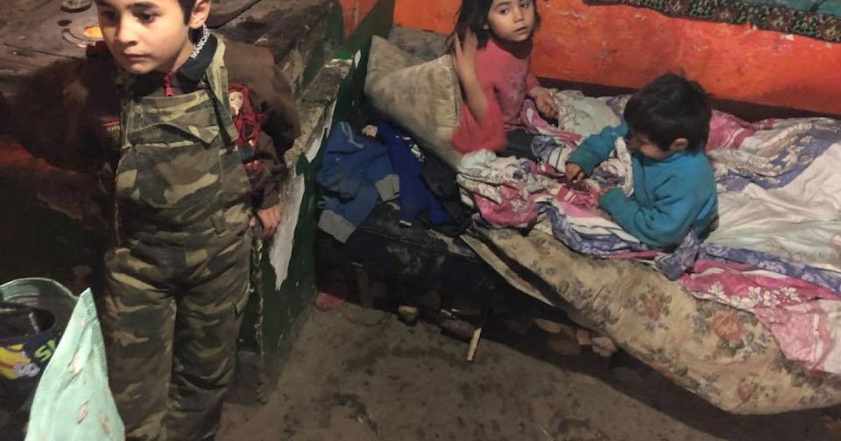 The children from the village, getting hungrier and poorer. How can we eradicate poverty? The explanations of an economic analyst