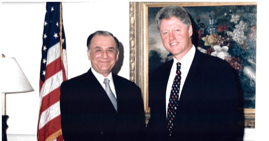 The controversial story of the first president in Romania's history. Protégé of Ana Pauker, the son of an illegal schooled in Moscow, in the struggle for power with the Ceauști