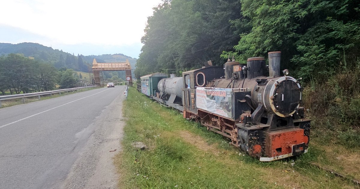 Video Narrow gauge railways saved for the sake of tourists. What's left of Romania's vast network of small houses
