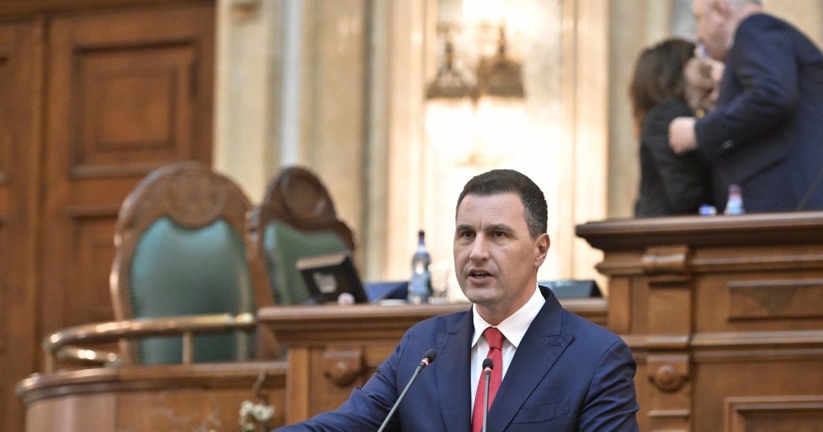 Discussions at the Government about the "Trenulet Ordinance" begin. The revolt of the employers' representatives