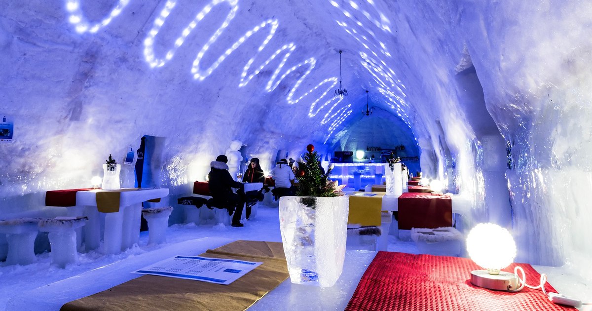 How much does a night cost at the famous ice hotel in Bâlea Lac. "This year we have the shape of a honeycomb"
