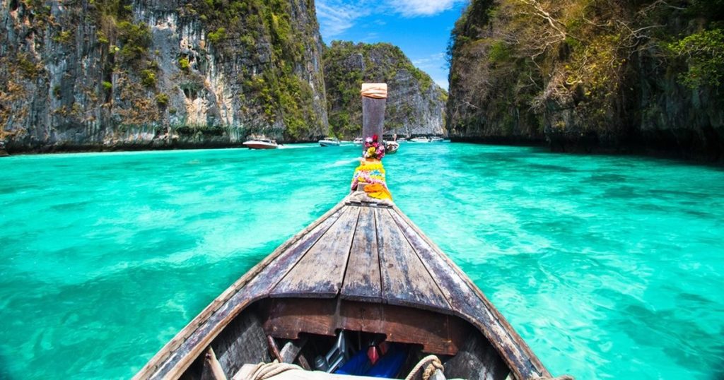 "Post Election Detox" Holiday Package. Winter holidays in Thailand and the Caribbean, from 1,000 euros