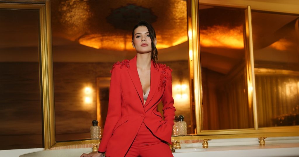 Roxana Ostroveanu, fashion artist: "The Spring Palace is not only Ceaușescu's former residence. It is also the place where you can see the artistic reality of an era"