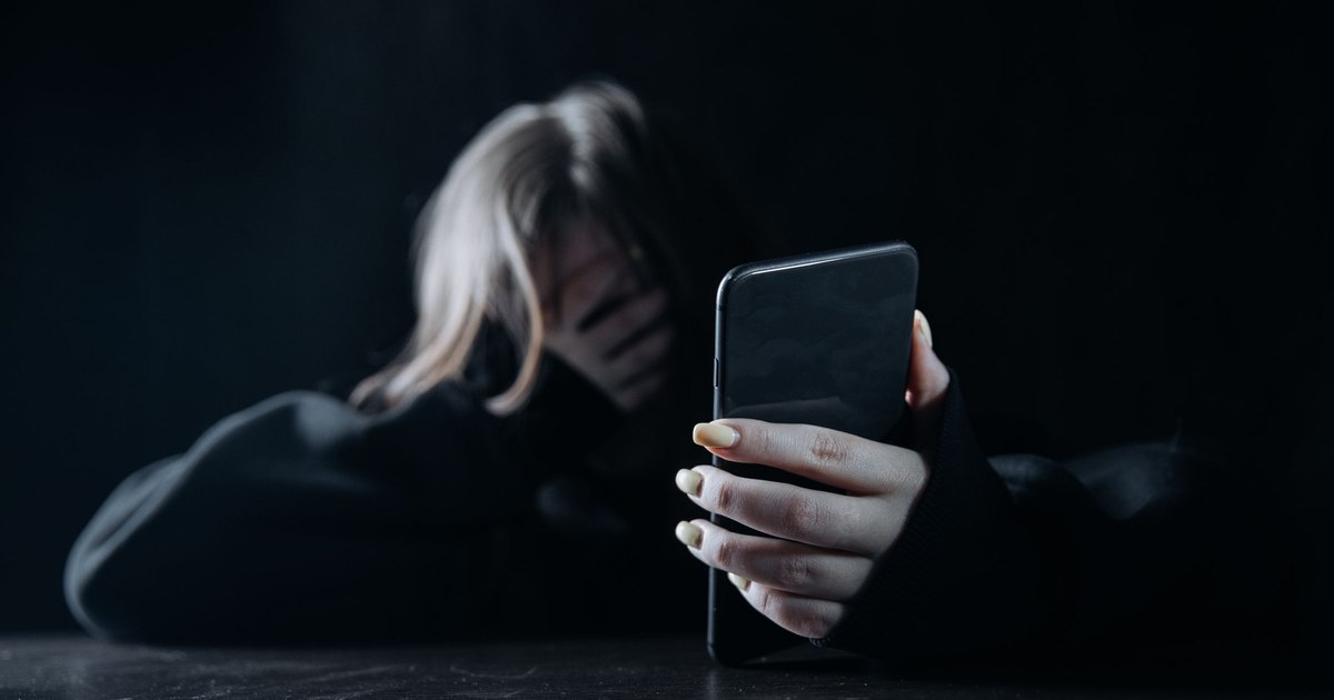 The danger of social media. What are trolls and how can you avoid them in the online space