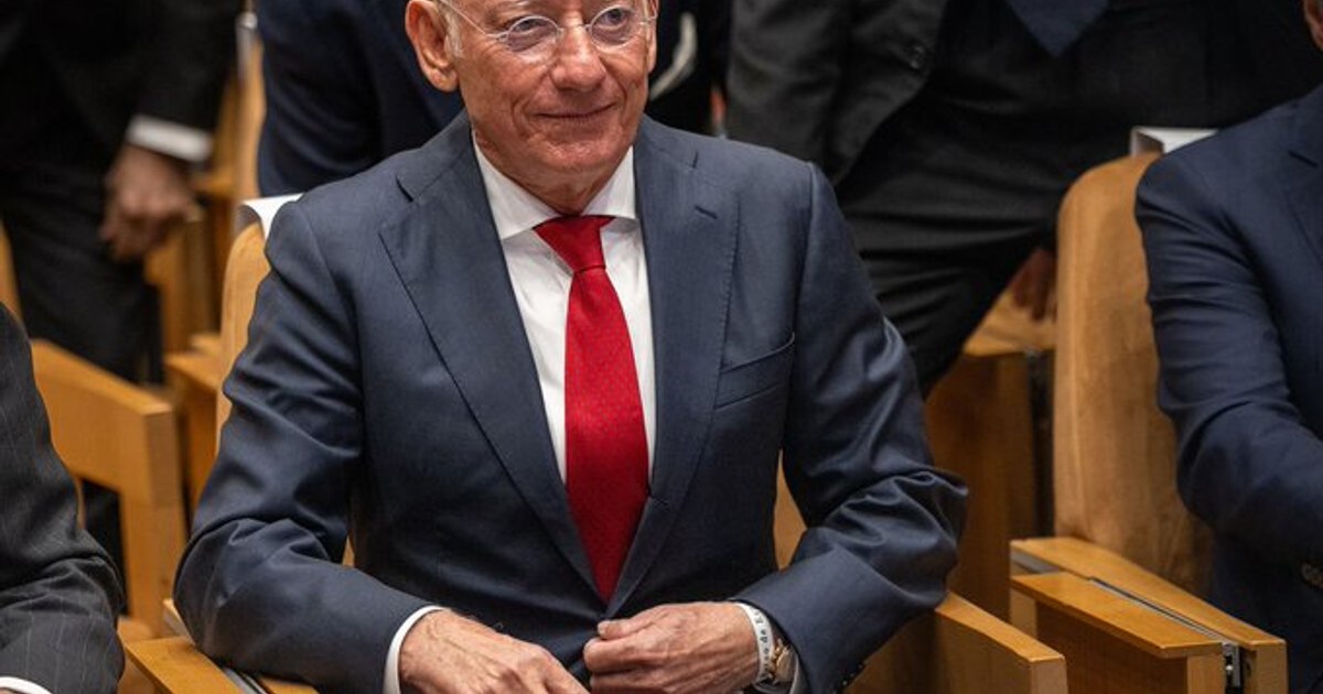 The founder of the Mango fashion chain died at the age of 71, following an incident on the mountain