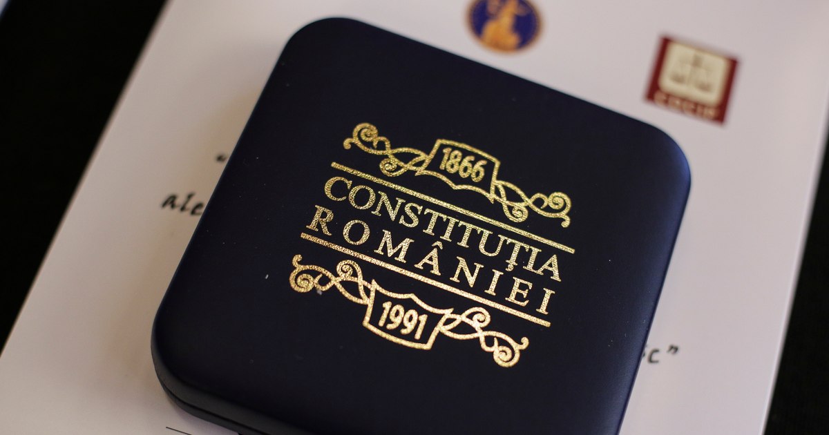 The seven coats of the Romanian Constitution: from the holy book of democracy to the iron guide of totalitarianism