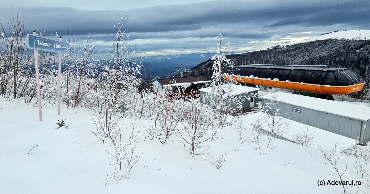 Video The cheapest mountain resort: tourists pay 10 lei for the cable car ride and ski on the road