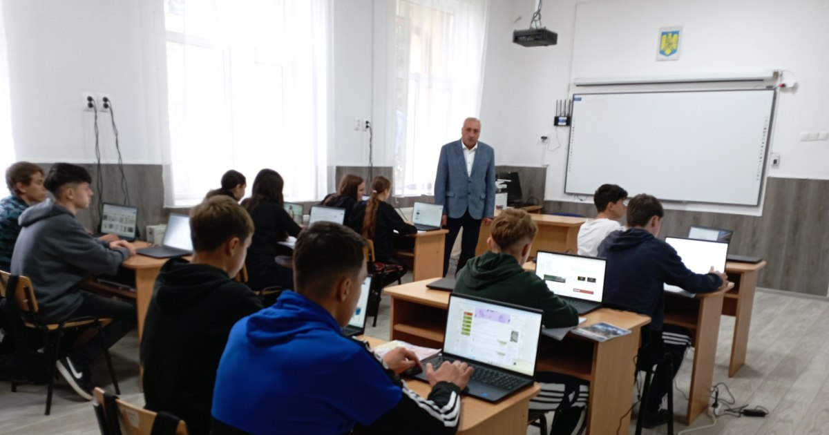 What are the facilities of the ultra-modern schools in the commune where Mihai Eminescu grew up. Rural students who will learn with virtual reality