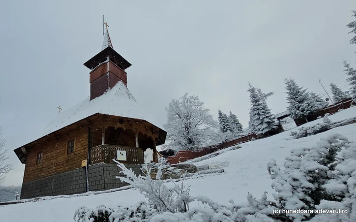 Straja hermitage. Photo: Daniel Guță. TRUTH