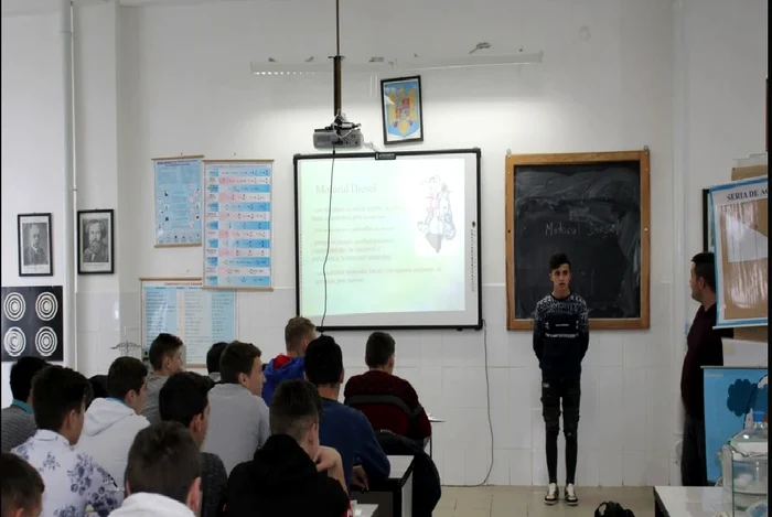 COURSE HOUR AT THE HIGH SCHOOL FROM THE PHOTO COSMIN ZAMFIRACHE